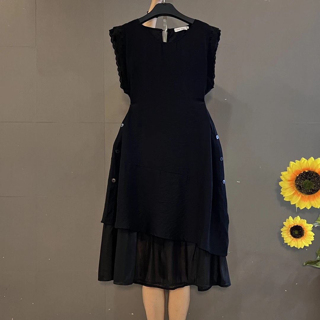 新款洋气百搭时尚木耳边拼接纽扣宽松遮肚显瘦大码连衣裙