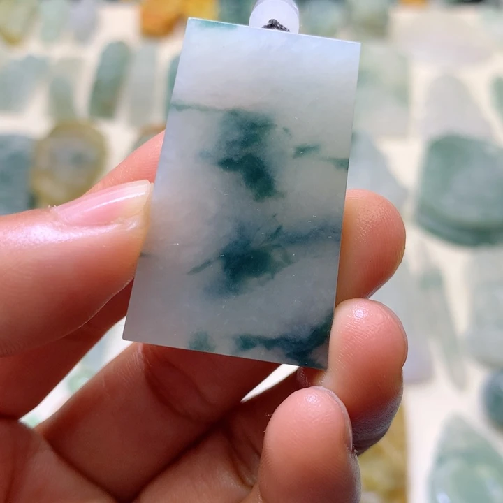 定制翡翠未镶嵌毛货抛光