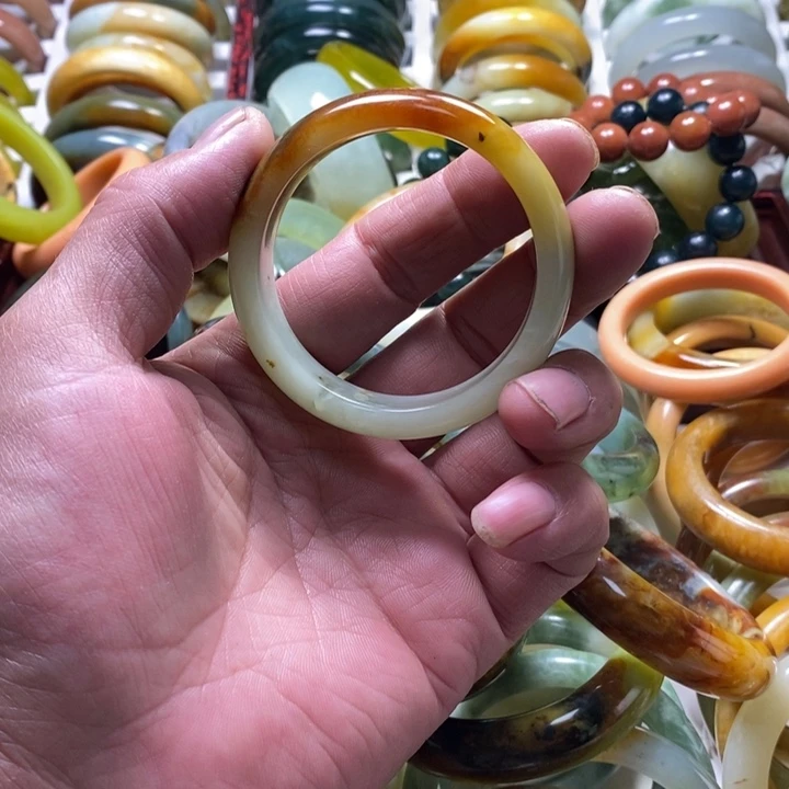 未镶嵌蛇纹石玉手镯