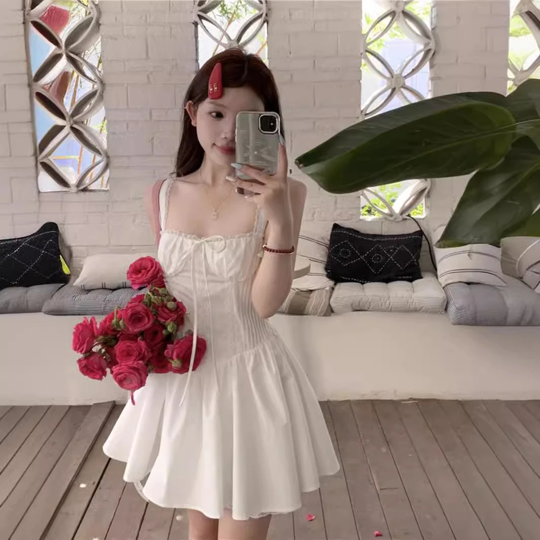 纯色穿搭显瘦鱼骨吊带短裙子小个子初恋甜美度假氛围感收腰连衣裙
