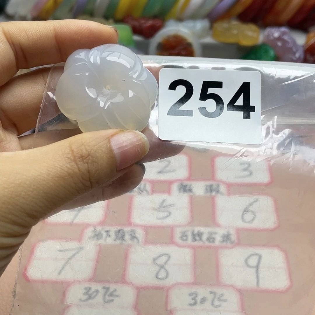 玛瑙/玉髓颈饰合金一***心