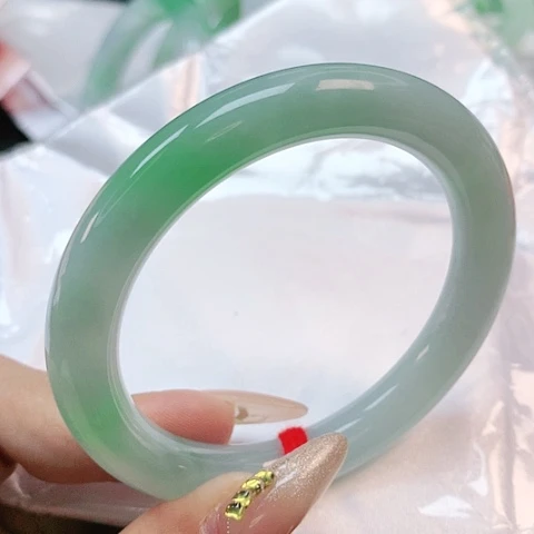 未镶嵌手镯翡翠2022