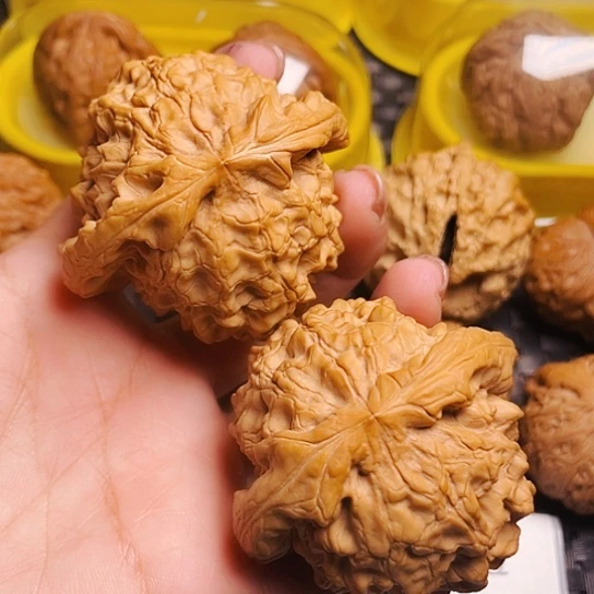 文玩核桃55尺大龙鼎