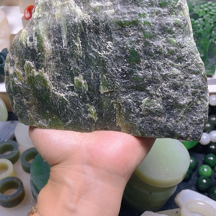 和田玉未镶嵌珠宝半成品