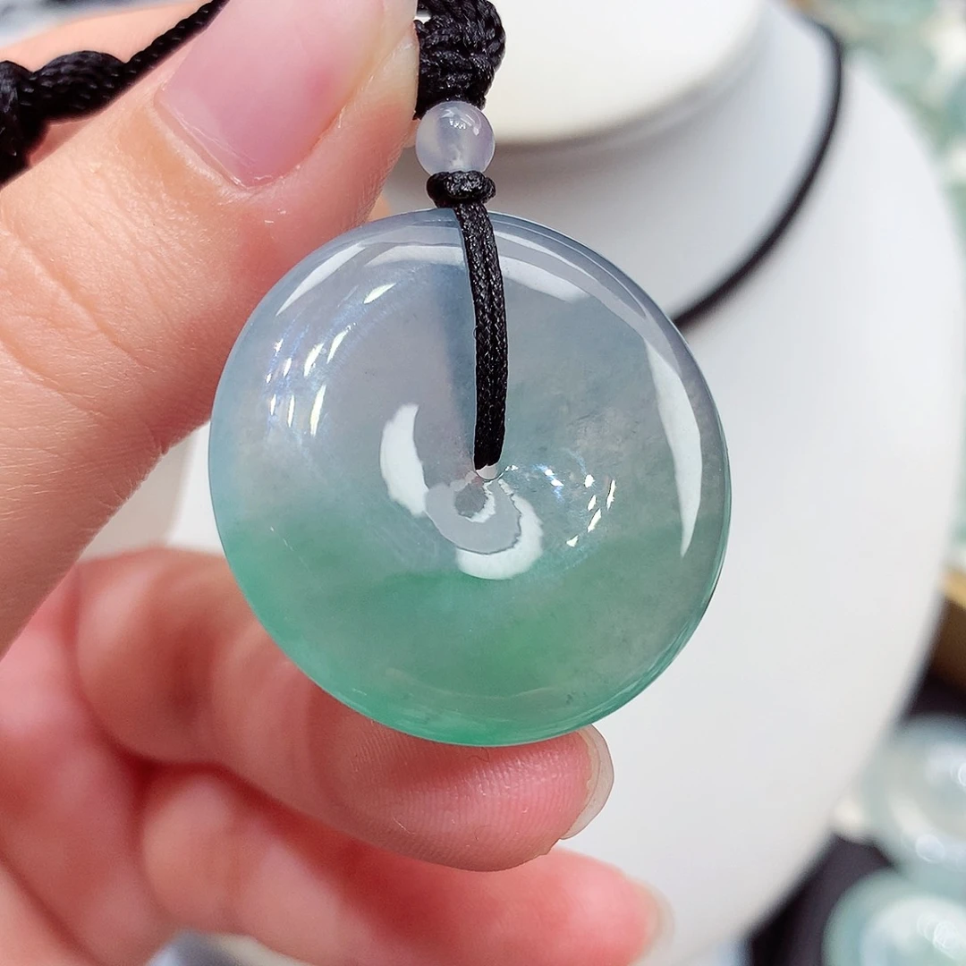 颈饰未镶嵌翡翠翡翠67，29.7/5.2