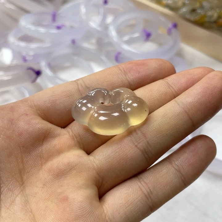 玛瑙/玉髓颈饰未镶嵌