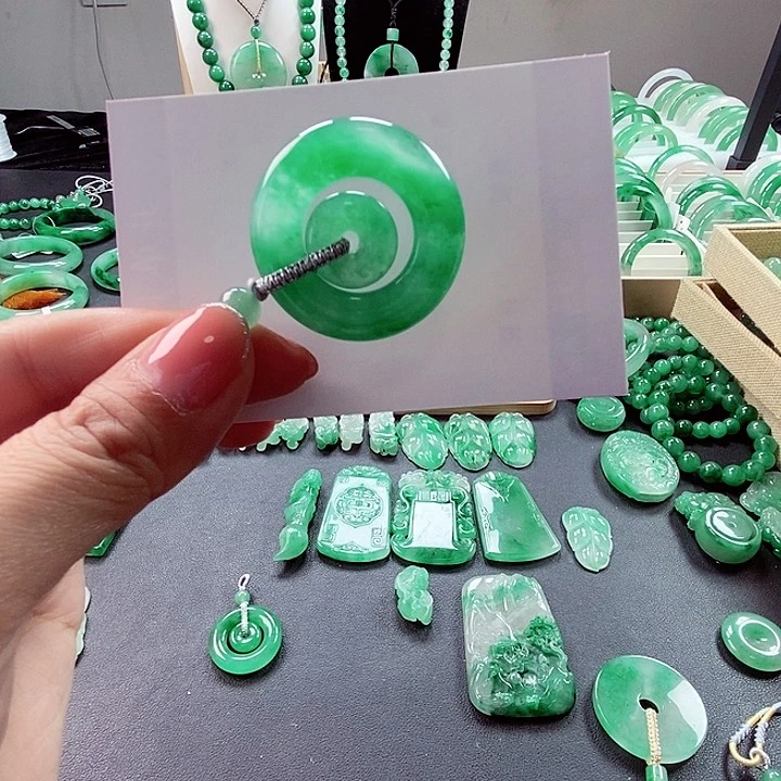 石英质玉未镶嵌吊坠(不含链)一*