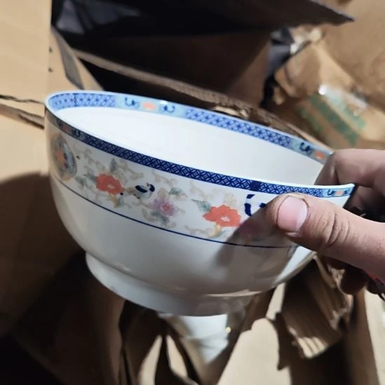 茶盏陶瓷盘子碗啥都有