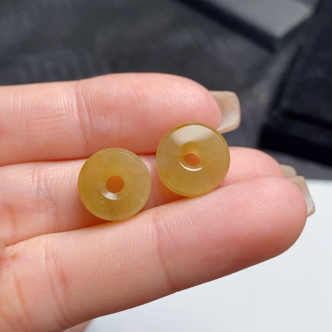 翡翠未镶嵌耳饰黄翡路路通