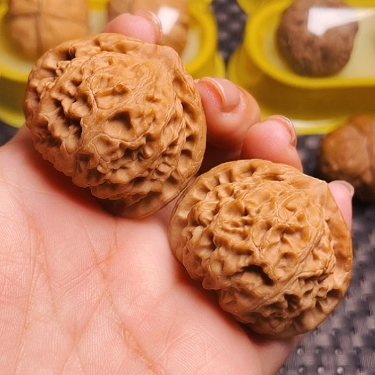 文玩核桃40尺宫灯狮子头
