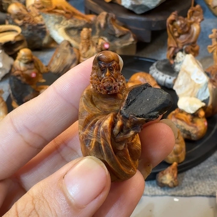 用****6崖柏摆件手把件等