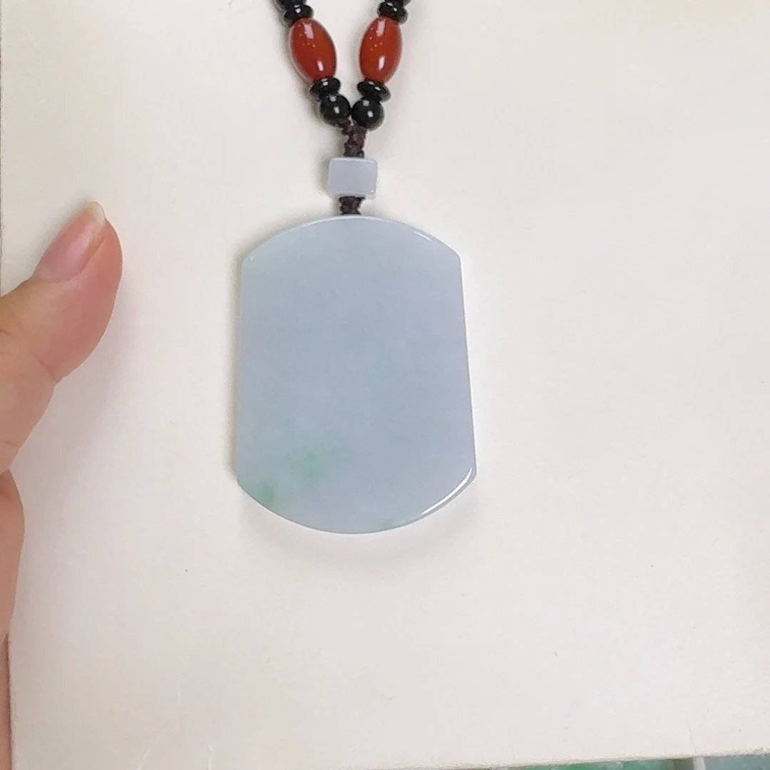 翡翠未镶嵌颈饰无事牌