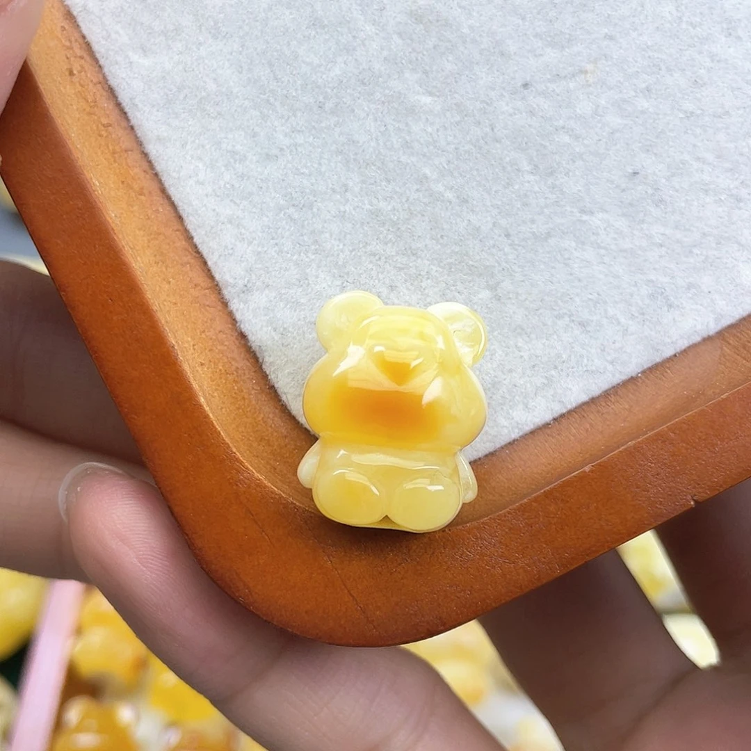 琥珀裸石未镶嵌蜜蜡