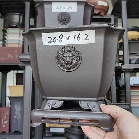 用***01套20.8*16狮头浮雕切角四方盆紫檀色带底座