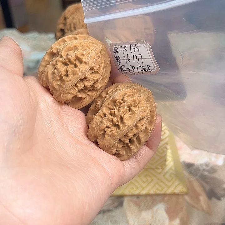 文玩核桃把件马蹄