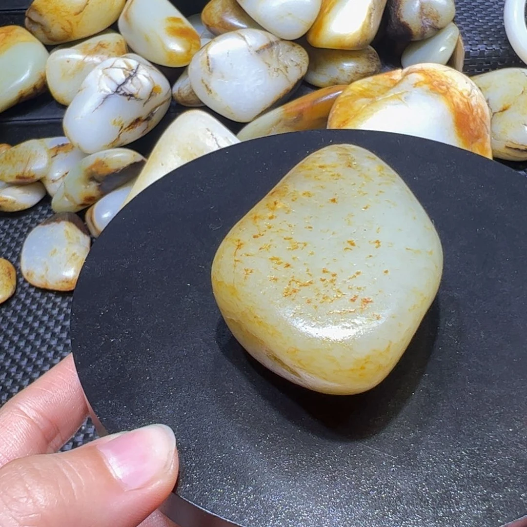 和田玉未镶嵌颈饰140克