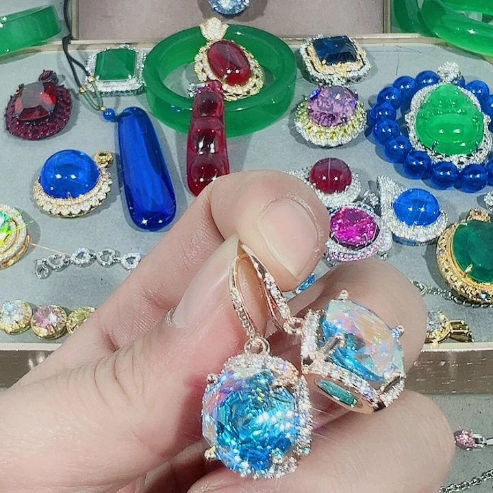 非金属红色蓝色满镶嵌