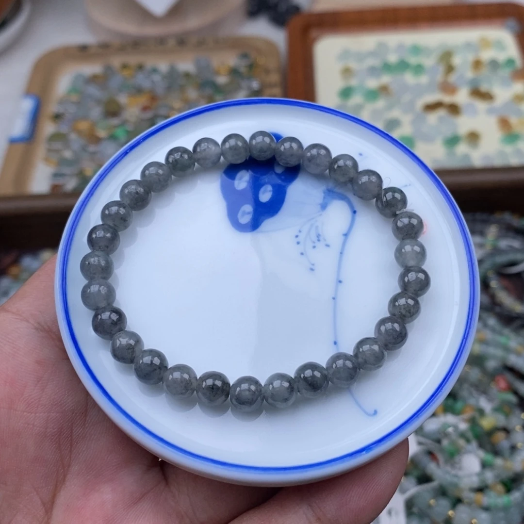 翡翠散珠卡6冰乌鸡手串