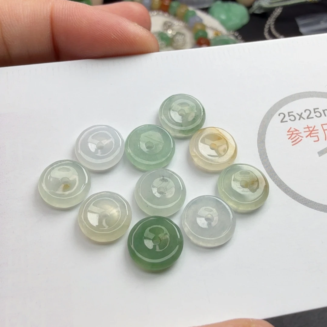 翡翠未镶嵌颈饰42