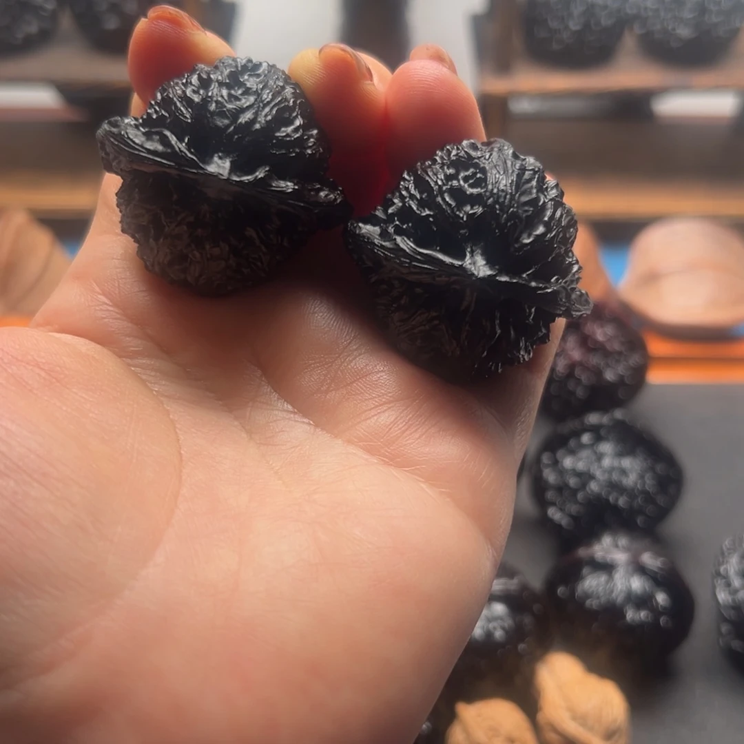 1*141尺桃心宫灯，福利价