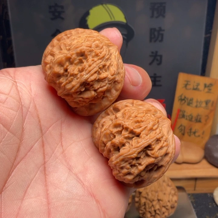 吊坠文玩核桃太行血狮子39全品