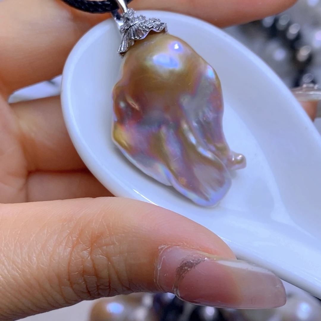 未镶嵌淡水珍珠吊坠