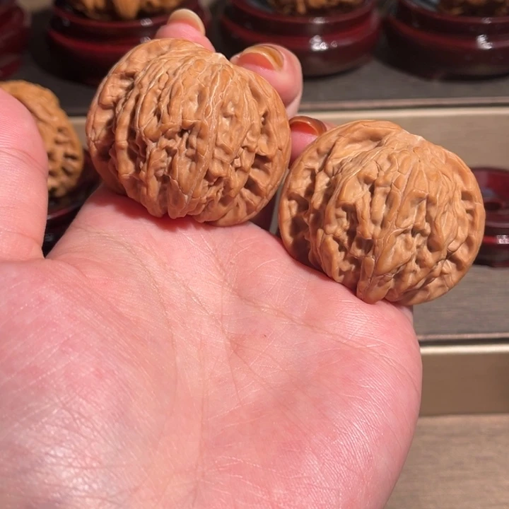 4***5文玩核桃吊坠磨盘