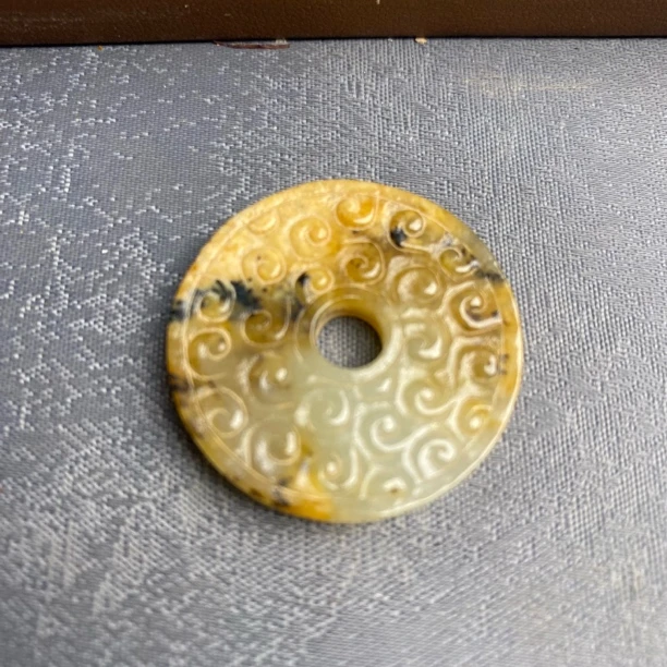 和田玉车挂和田玉雕刻谷纹壁