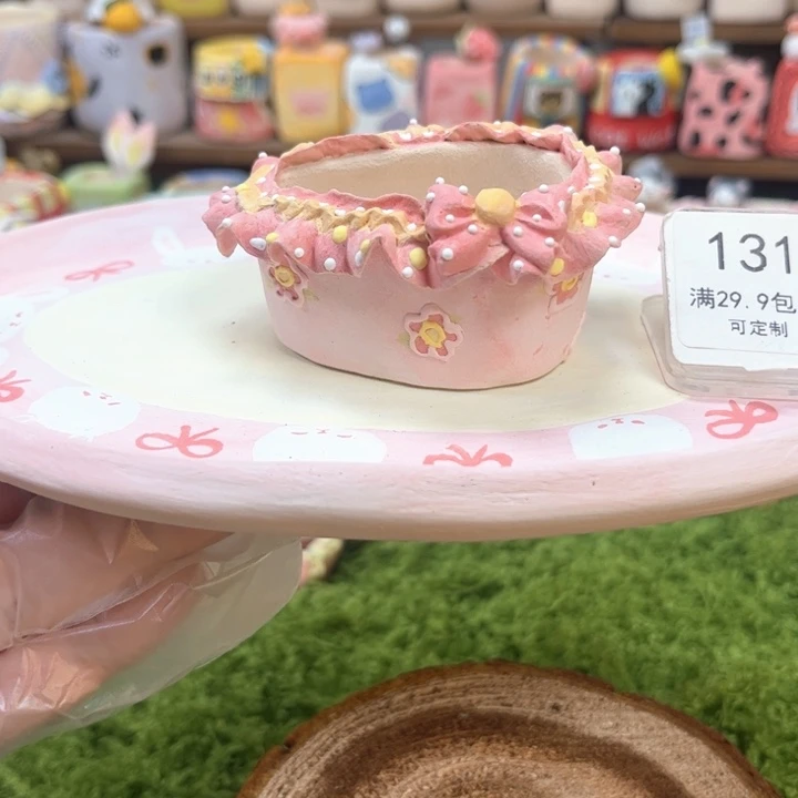 131蛋糕花盆手绘花盆