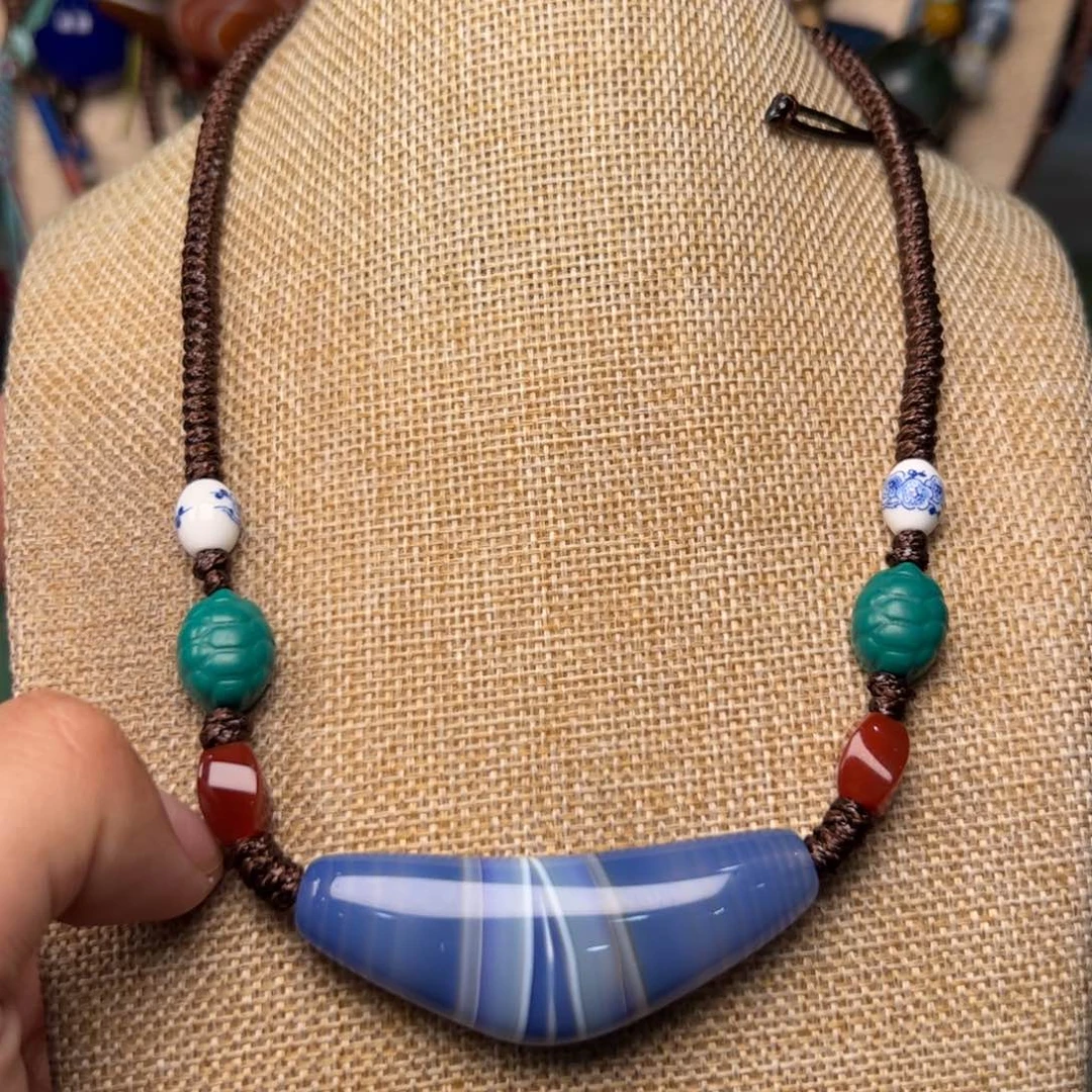 玛瑙/玉髓颈饰未镶嵌