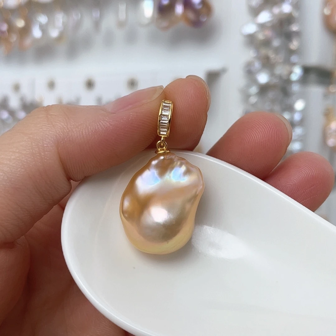 琼***淡水珍珠未镶嵌颈饰