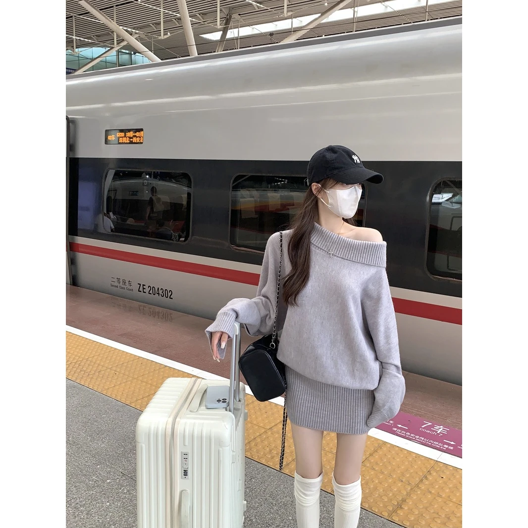 纯欲风一字肩长袖针织连衣裙女秋季新款时尚修身显瘦性感包臀短裙