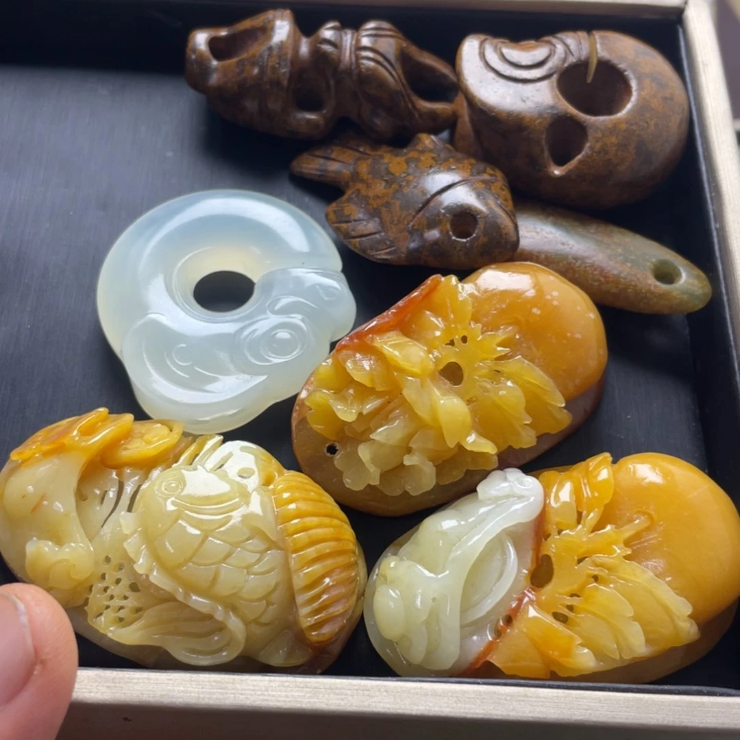 蛇纹石玉未镶嵌颈饰任选一个