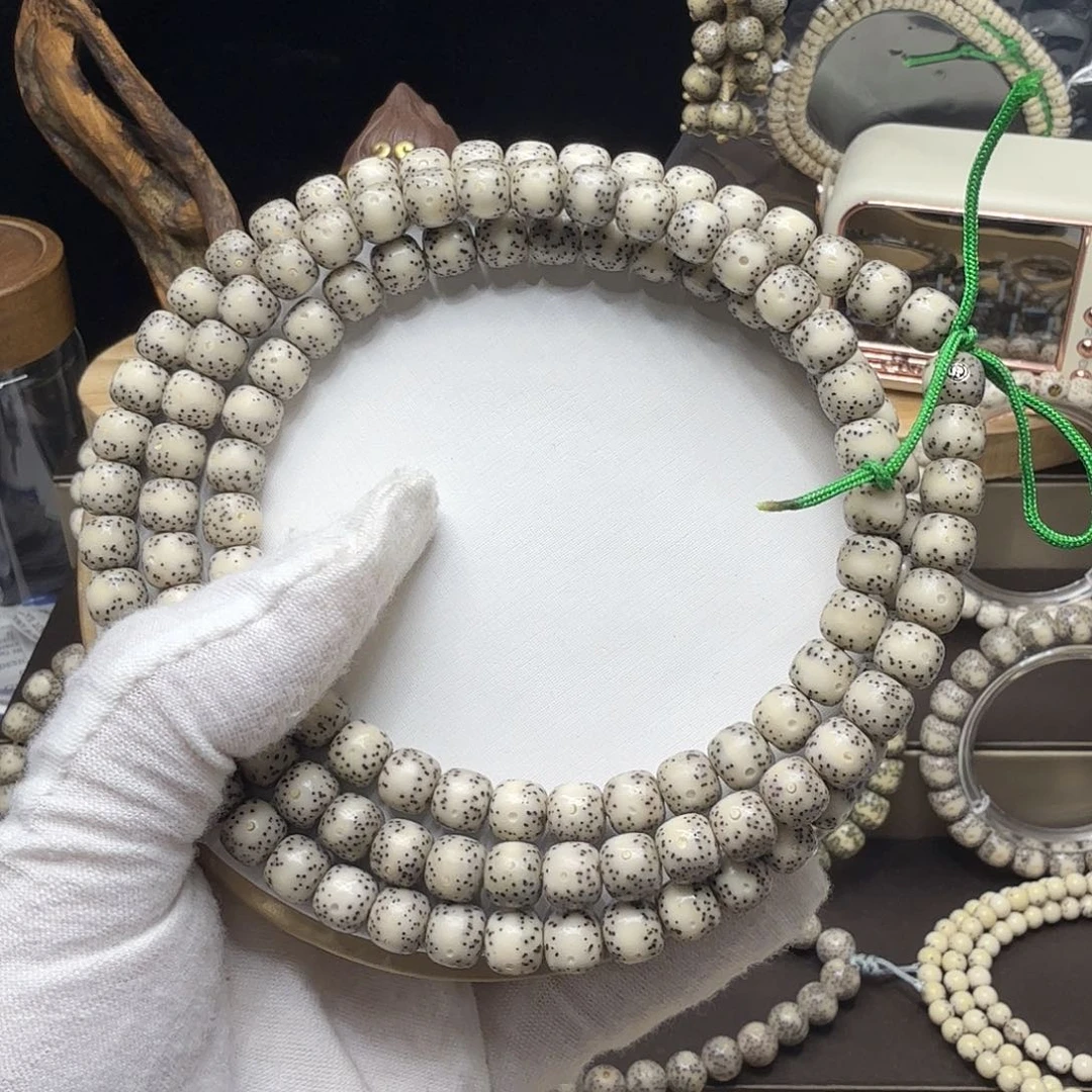 星月菩提手串月留白