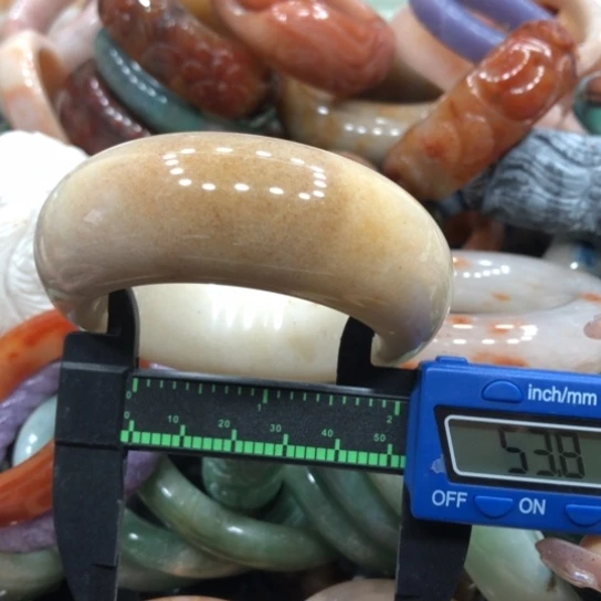 未镶嵌石英质玉珠宝半成品21