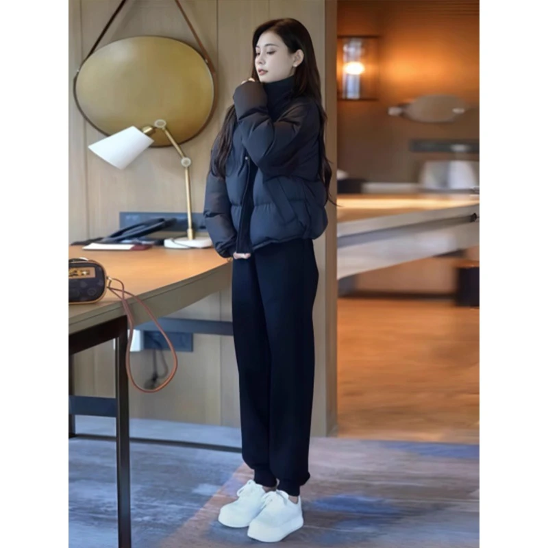 黑色高级感女短款2025年冬季新款韩版加厚小个子设计感休闲外套女