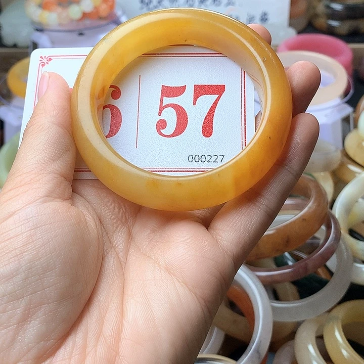 石英质玉（黄龙玉）未镶嵌手镯
