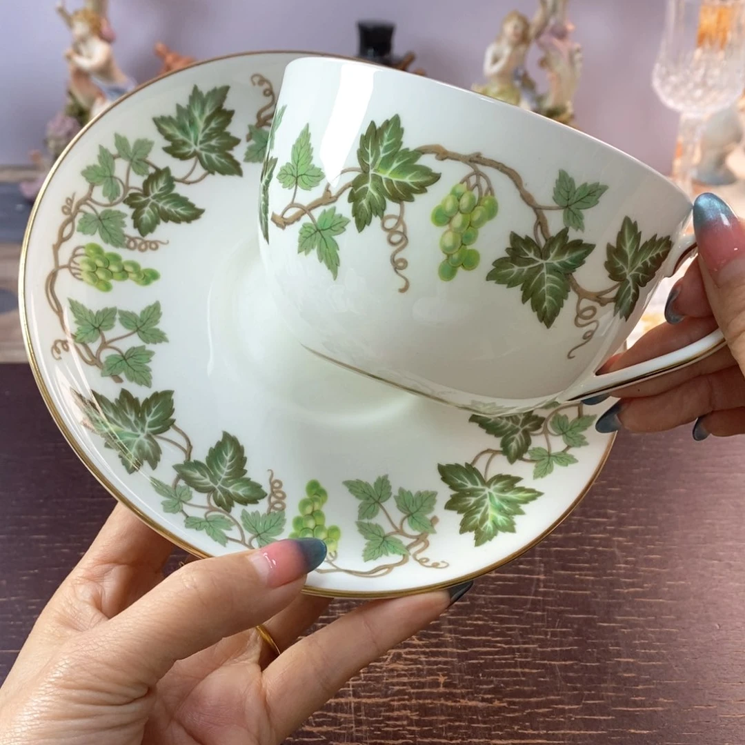 威奇武德绿宝瓶瓷器