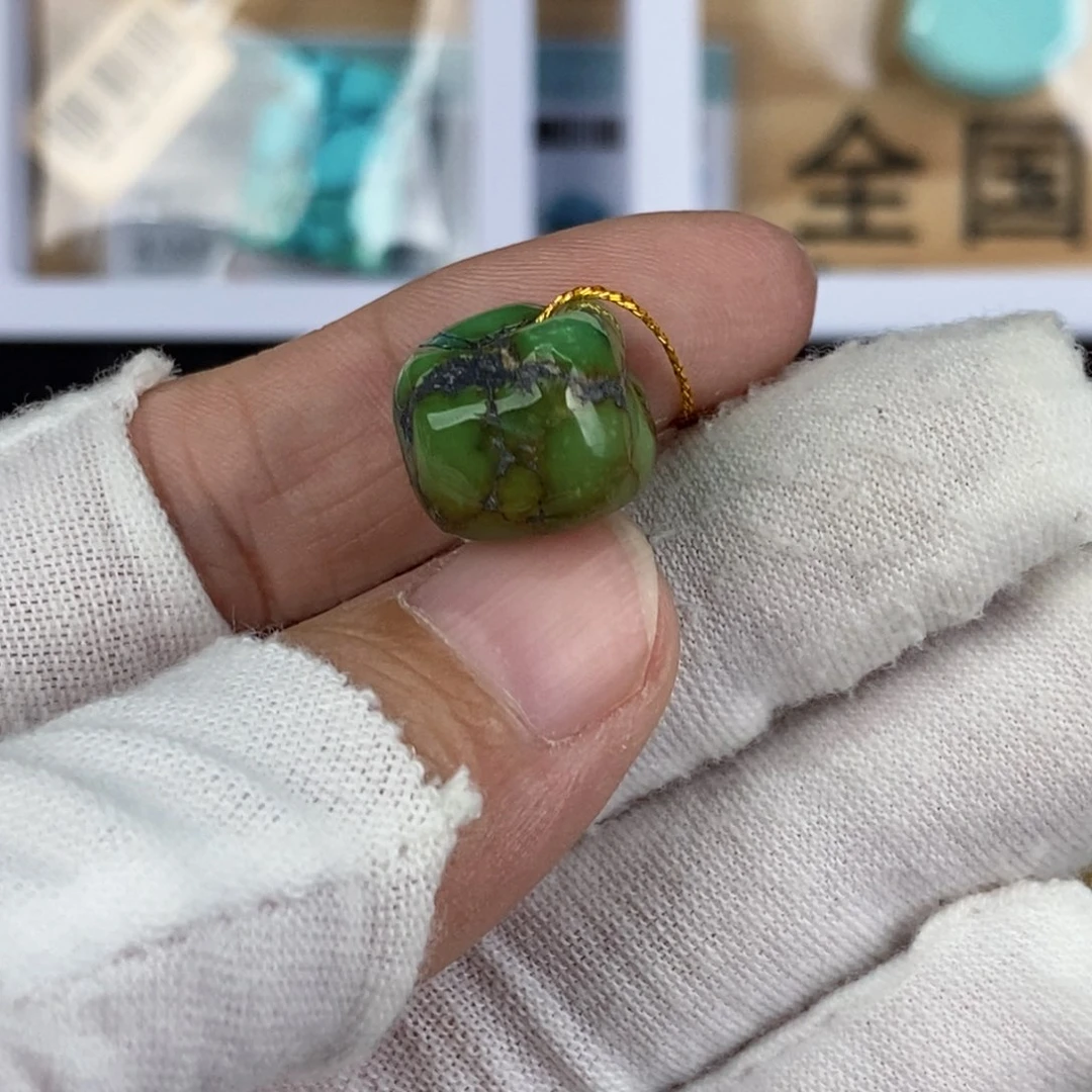 未镶嵌绿松石珠宝奇石小****?