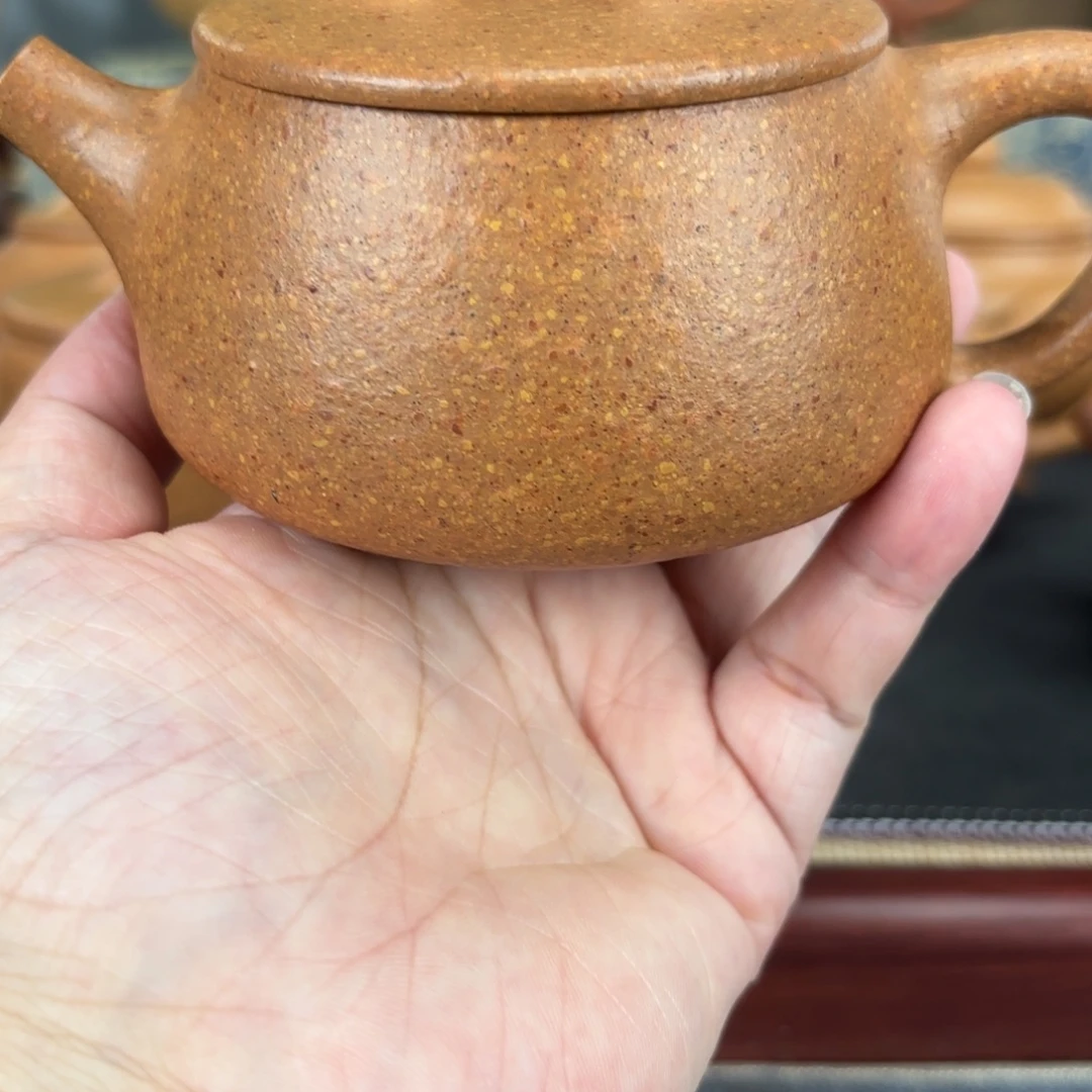 紫砂茶壶梨皮黄段宽口