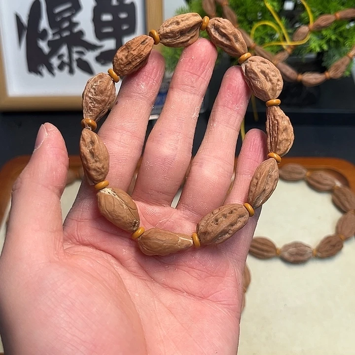 文玩核桃吊坠核桃28瑕疵