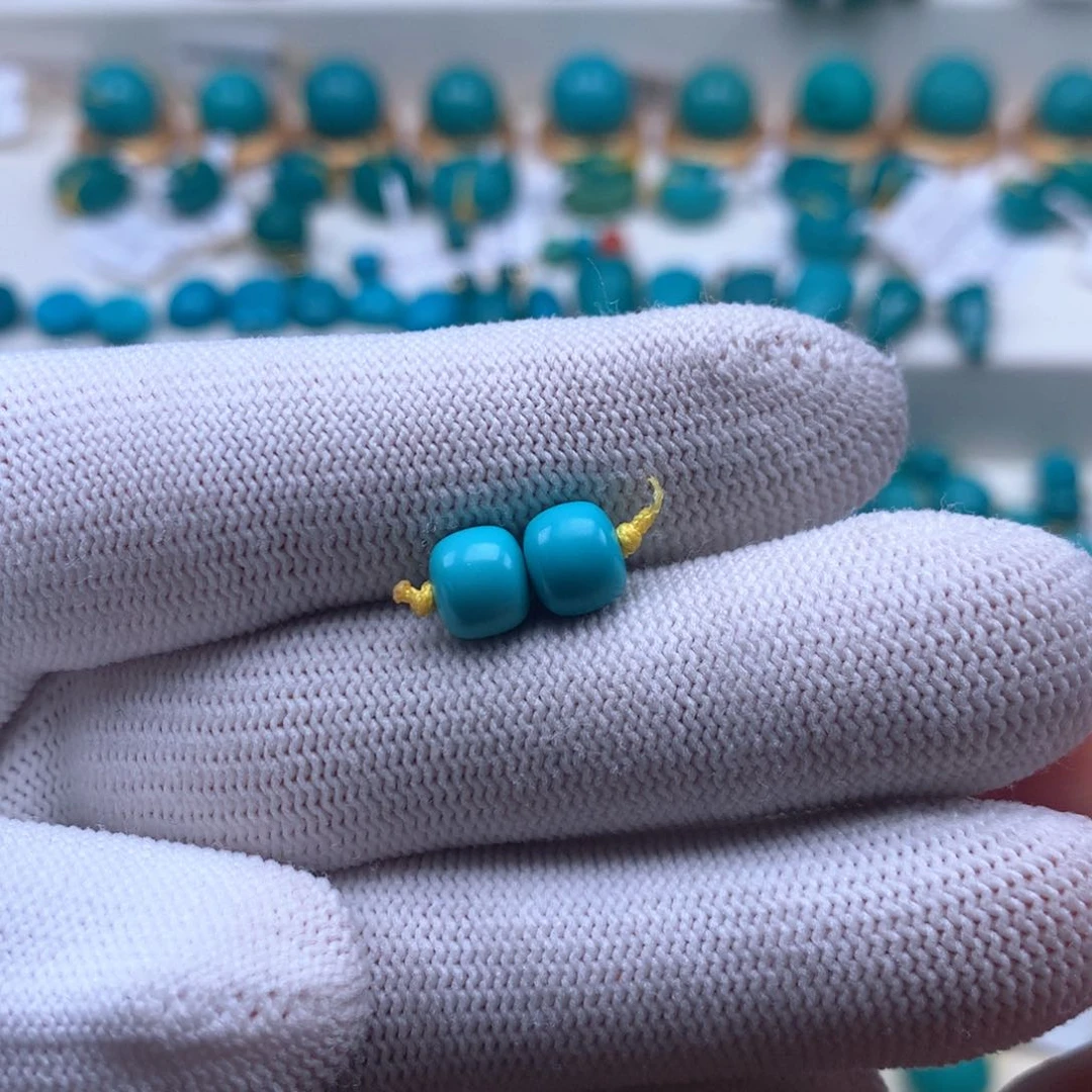 绿松石配饰未镶嵌