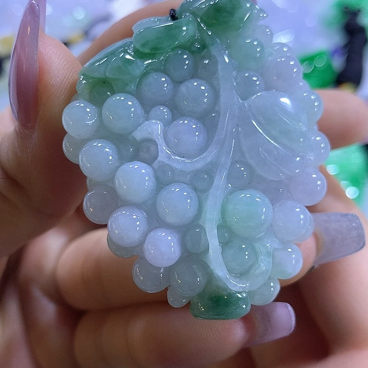 翡翠未镶嵌颈饰天然翡翠A货吊坠