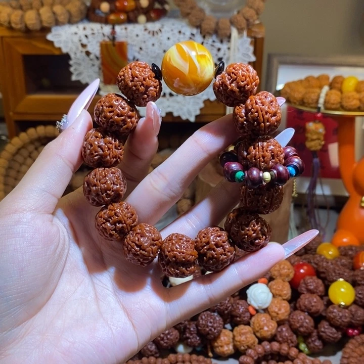 金刚菩提手串205玉华肉花蜜彩环一物