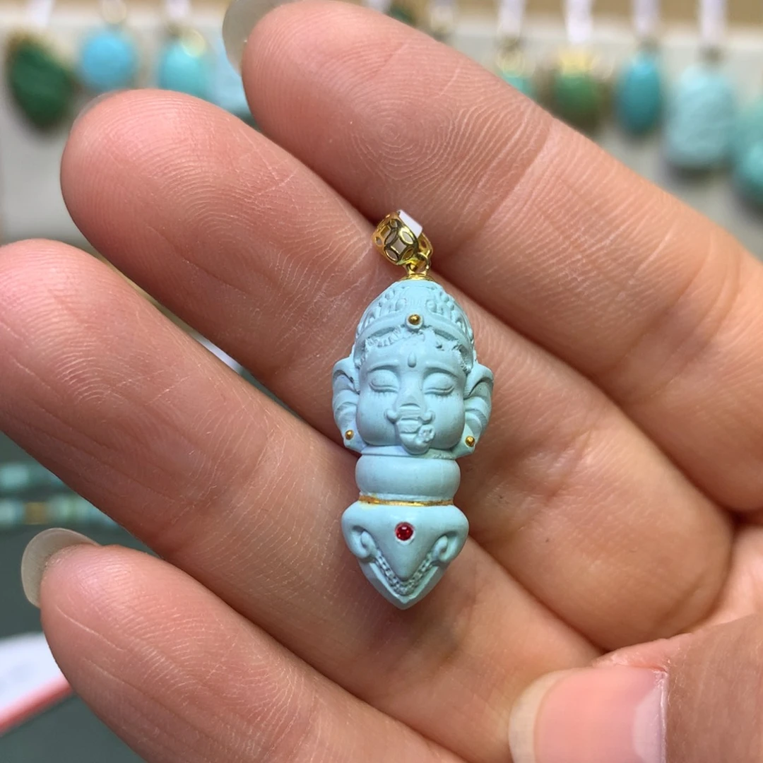 绿松石挂件18K金镶嵌