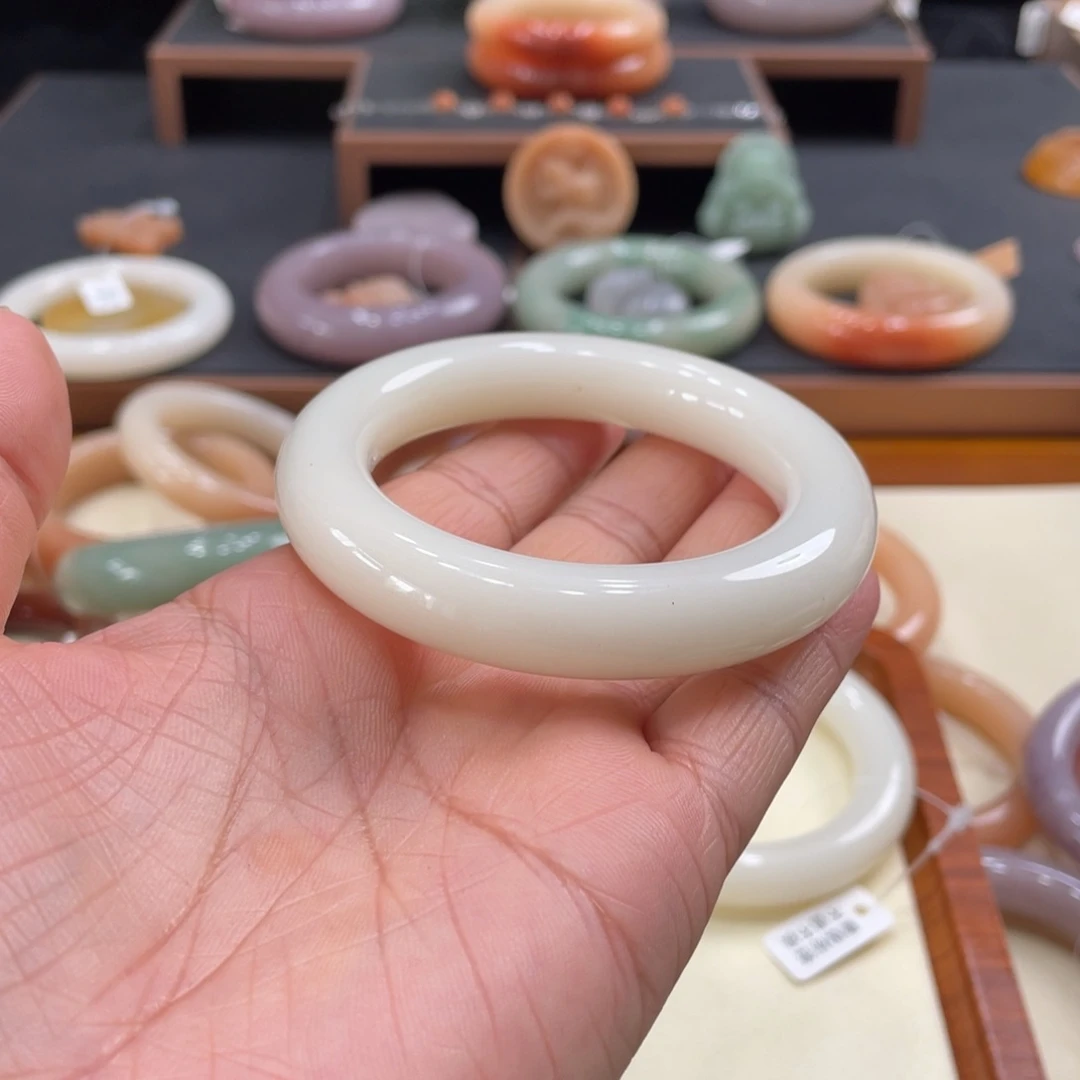 石英岩玉手镯未镶嵌?**?