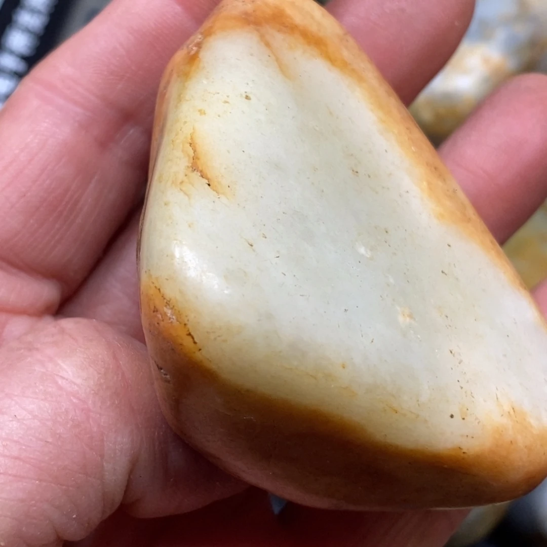 和田玉（糖玉）挂件未镶嵌