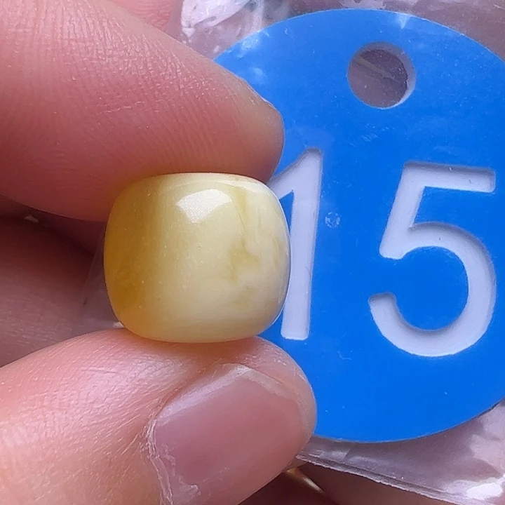 未镶嵌蜜蜡裸石花粉12m m