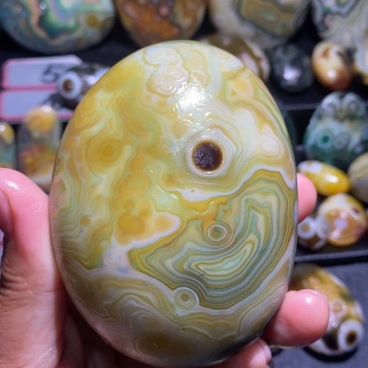 玛瑙/玉髓未镶嵌珠宝奇石44