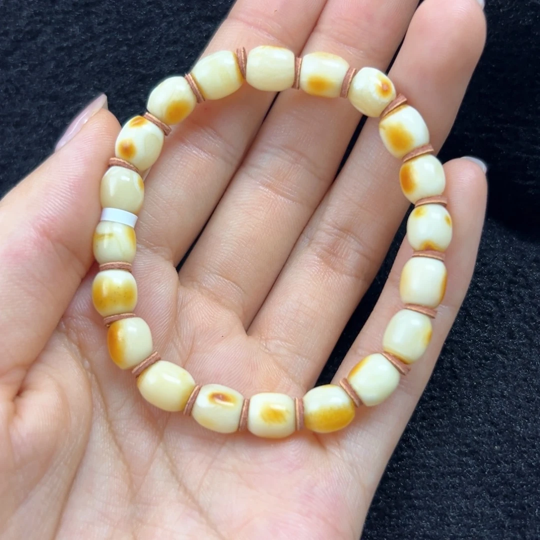 未镶嵌琥珀珠宝奇石